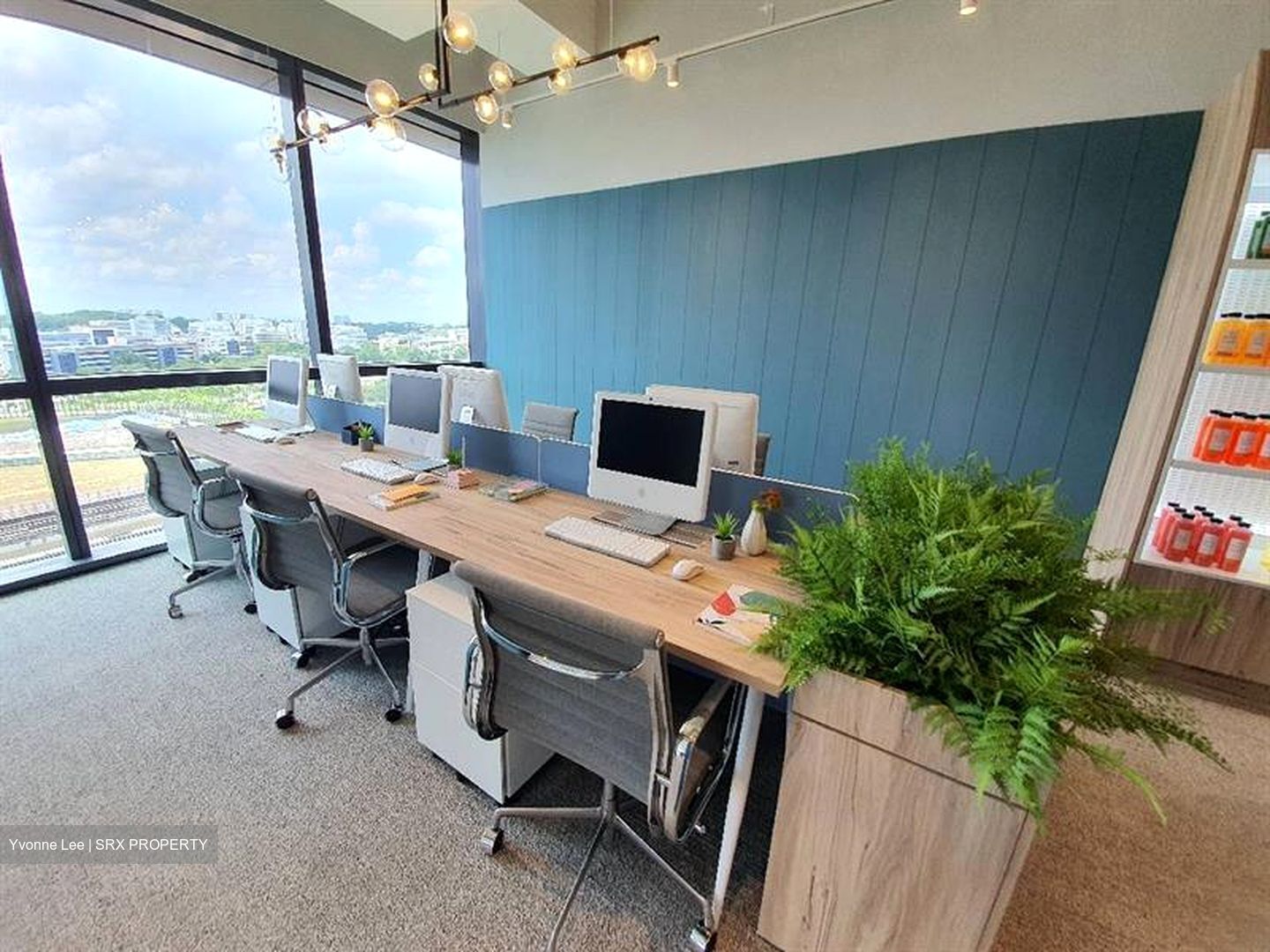 Woods Square (D25), Office #521960811